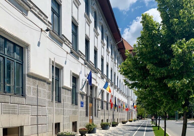 Austeritatea guvernamentală afectează Primăria Timișoara: Fritz anunță zeci de concedieri.