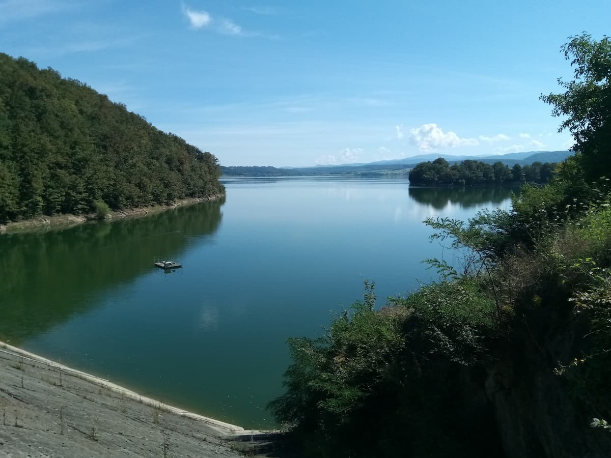 Temperaturile ridicate nu afectează rezervele de apă din Banat, care rămân stabile.