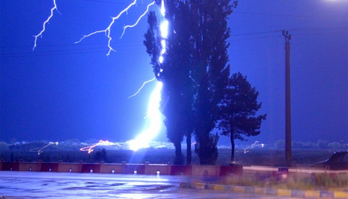 Se strică grav vremea începând cu 25 mai, în toată România