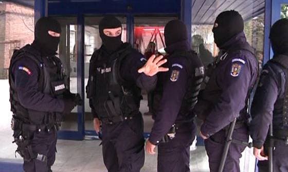 Perchezitii la o companie din Timisoara suspectata de frauda cu bani europeni în valoare de milioane de euro